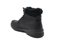 CLARKS Wallabee