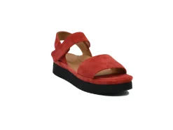 L'AMOUR DES PIEDS Abrilla