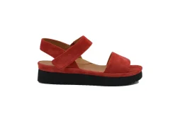 L'AMOUR DES PIEDS Abrilla