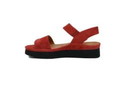 L'AMOUR DES PIEDS Abrilla
