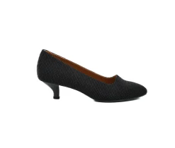 L'AMOUR DES PIEDS Kavan