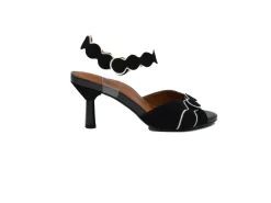 L'AMOUR DES PIEDS Lavantia
