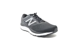 NEW BALANCE 940v4